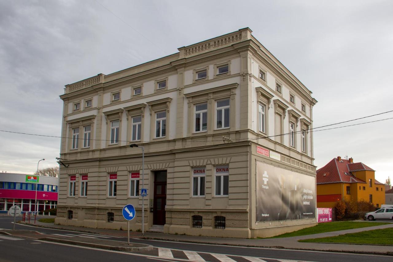 Dobre Misto Hotel Krnov Luaran gambar