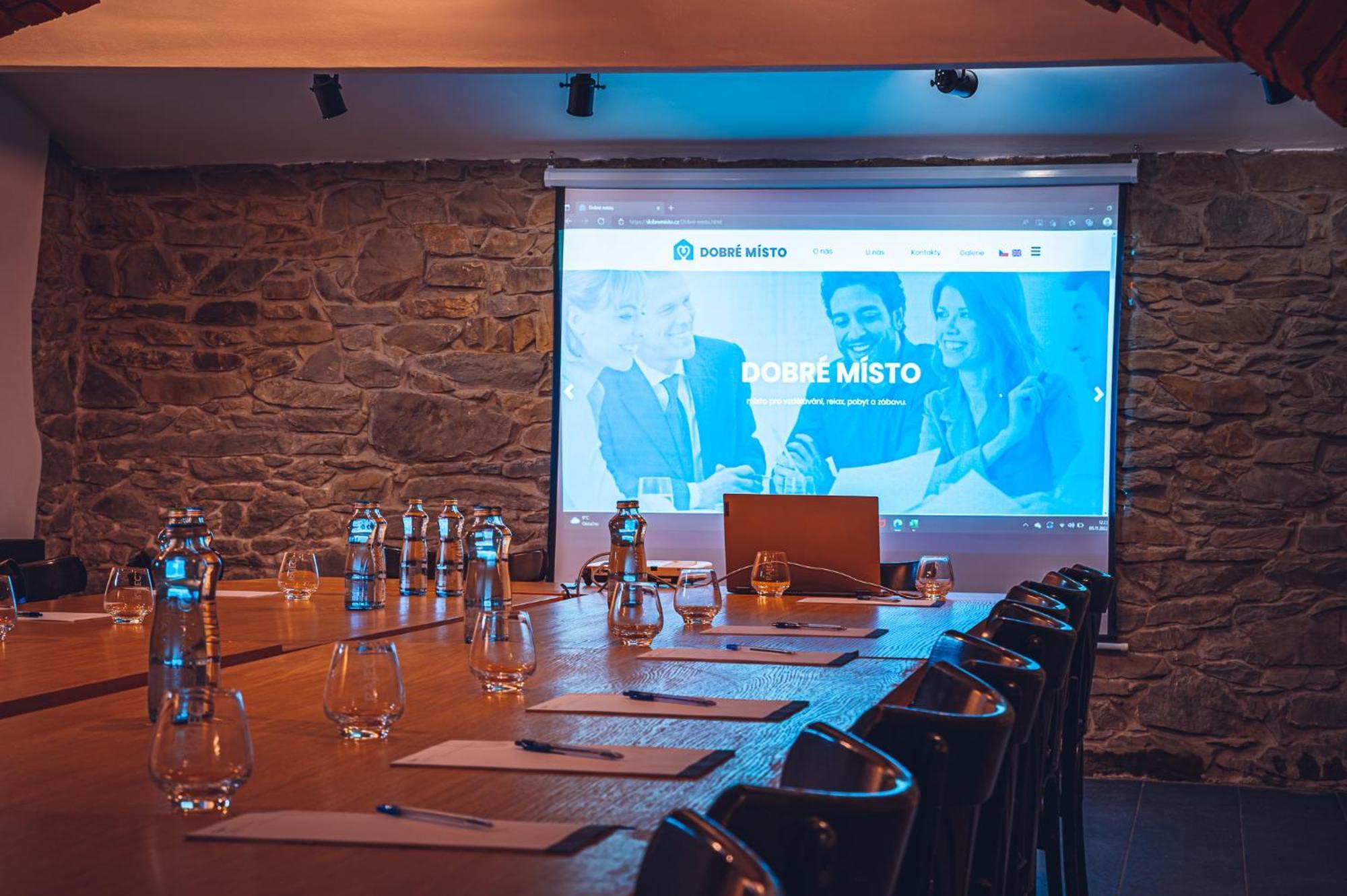 Dobre Misto Hotel Krnov Luaran gambar
