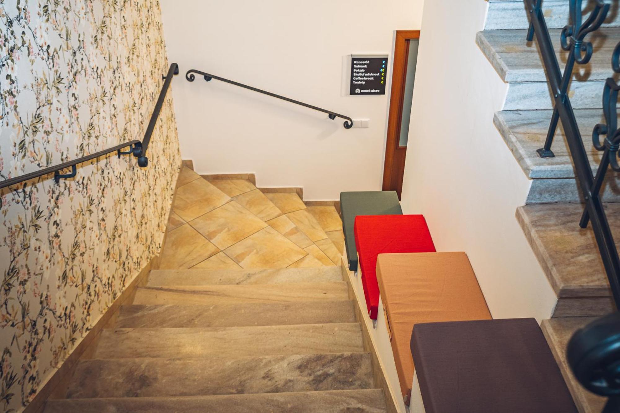 Dobre Misto Hotel Krnov Luaran gambar