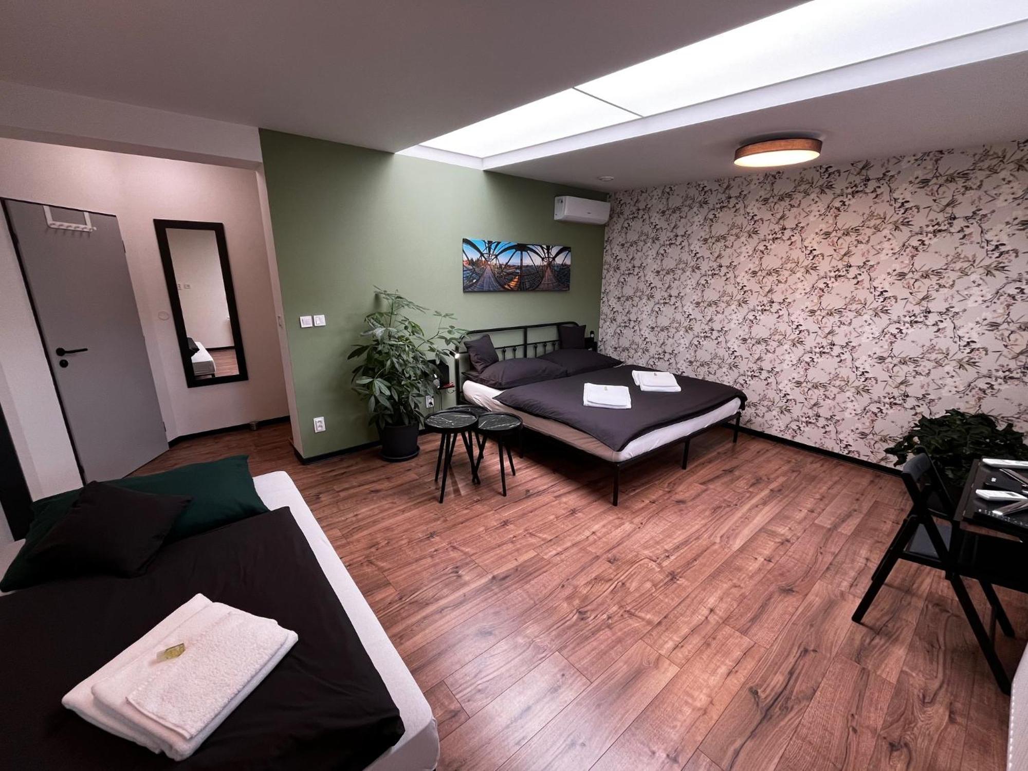 Dobre Misto Hotel Krnov Luaran gambar
