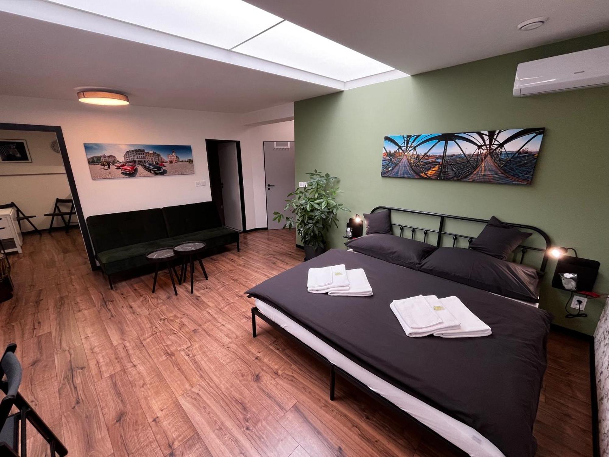 Dobre Misto Hotel Krnov Luaran gambar